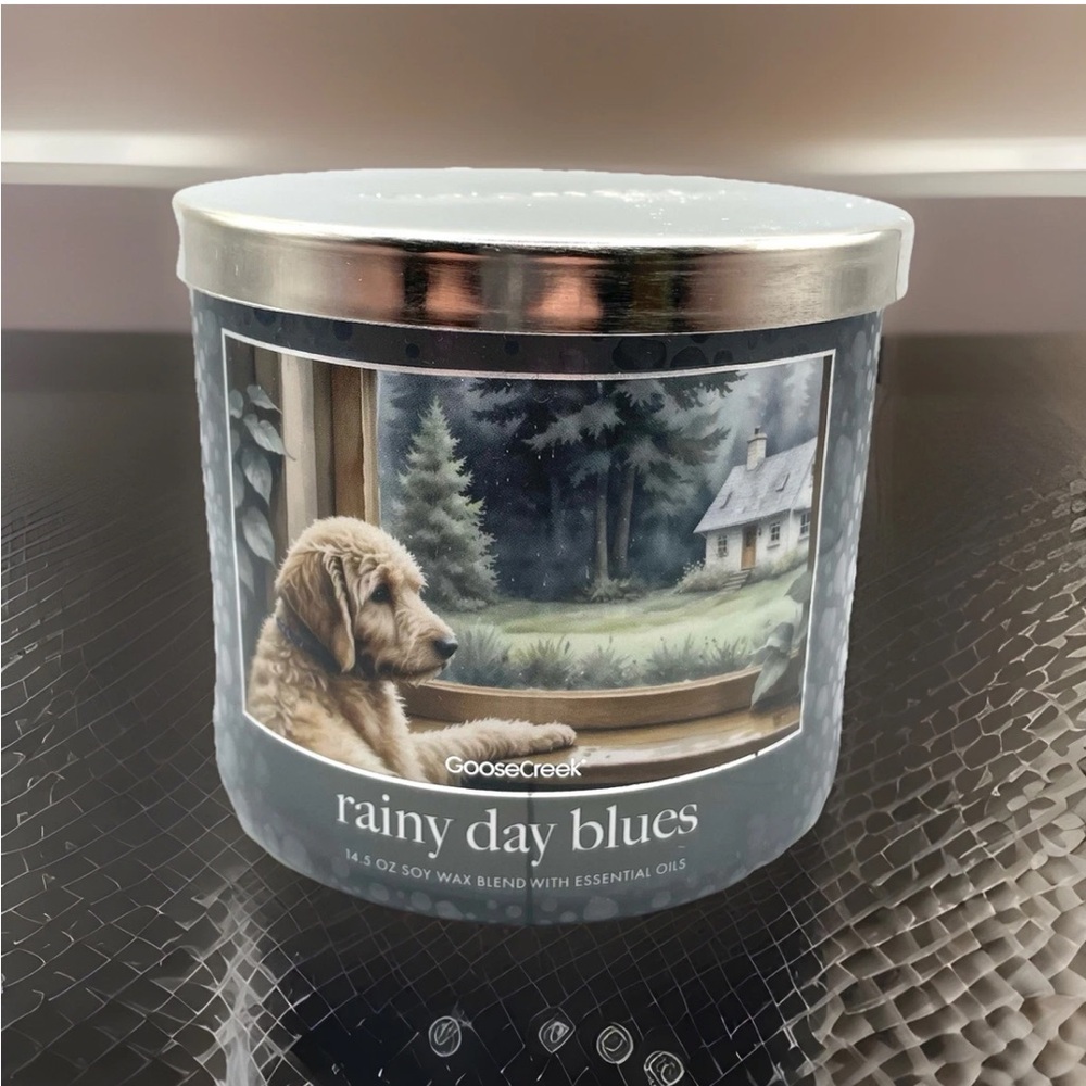 Goose Creek 3-Wick Candle- Rainy Day Blues (14.5 oz)